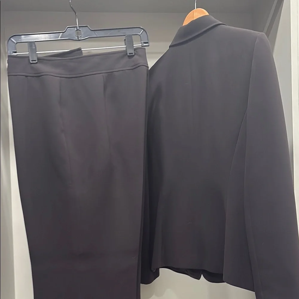 Tahari ASL Brown Pantsuit - Picture 3 of 3